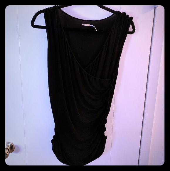 Max Studio Tops - 🌟Max studio Black Faux Wrap V-neck Top